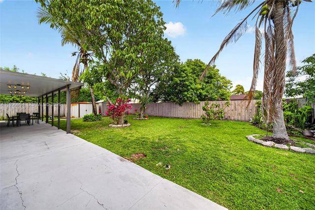 10741 SW 153rd St, Miami, FL 33157