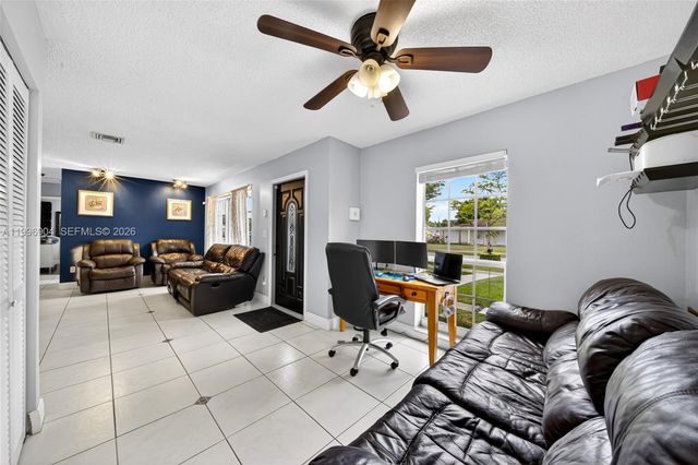 10741 SW 153rd St, Miami, FL 33157