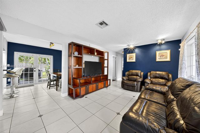 10741 SW 153rd St, Miami, FL 33157