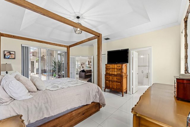 104 Hidden Hollow, Palm Beach Gardens, FL 33418