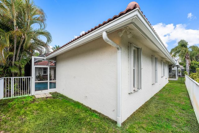 104 Hidden Hollow, Palm Beach Gardens, FL 33418