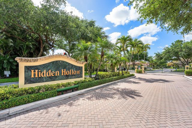 104 Hidden Hollow, Palm Beach Gardens, FL 33418