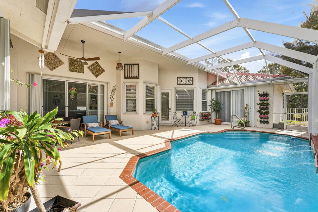 104 Hidden Hollow, Palm Beach Gardens, FL 33418