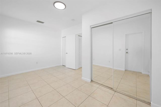 571 NE 82nd St 4, Miami, FL 33138