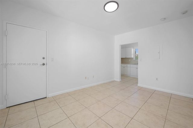 571 NE 82nd St 4, Miami, FL 33138