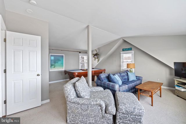 2313 N OCEAN AVE, Surf City, NJ 08008