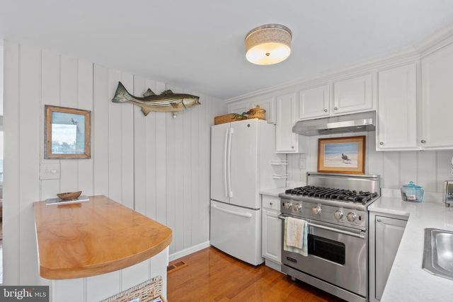 2313 N OCEAN AVE, Surf City, NJ 08008