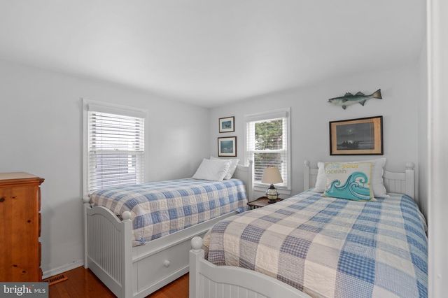 2313 N OCEAN AVE, Surf City, NJ 08008