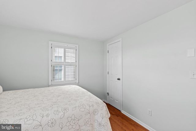 2313 N OCEAN AVE, Surf City, NJ 08008