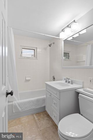 2313 N OCEAN AVE, Surf City, NJ 08008