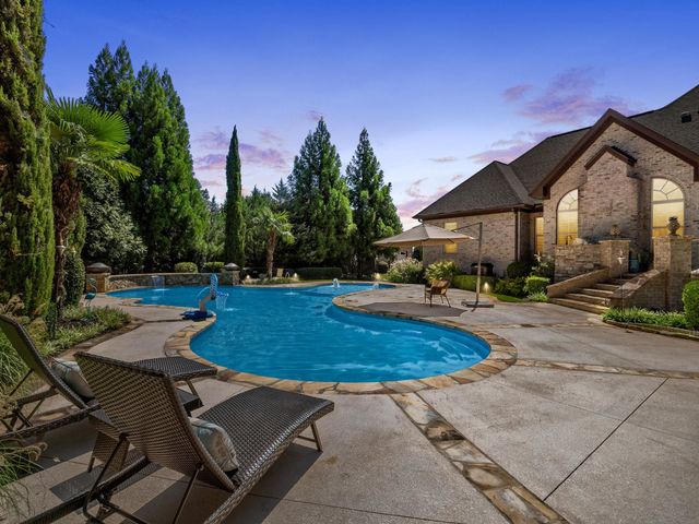 215 New Castle Drive, Duncan, SC 29334