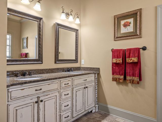 215 New Castle Drive, Duncan, SC 29334