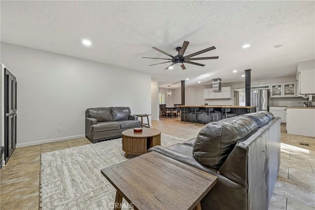 2804 Mccombs, Merced, CA 95340