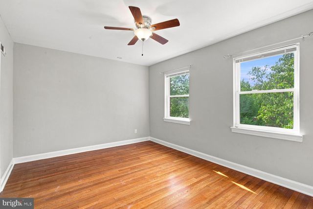 1361 DOWNING ST NE, Washington, DC 20018