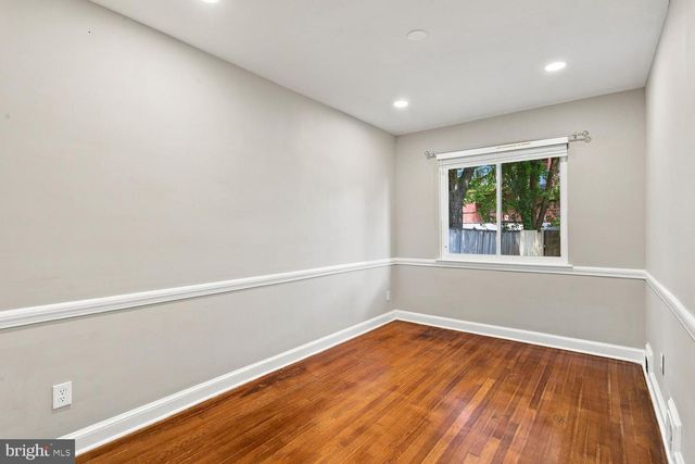 1361 DOWNING ST NE, Washington, DC 20018