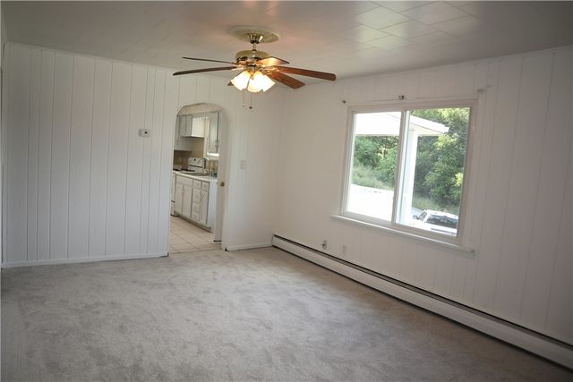 49 Walkertown Hill Rd, W Pike Run Twp, PA 15427