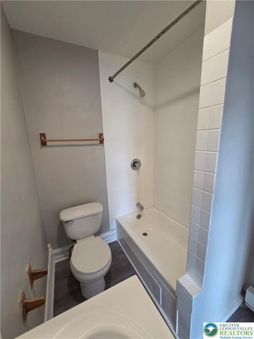 926 West Walnut Street 7, Allentown City, PA 18102