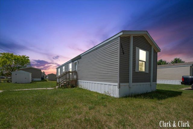 12739 Meadow Drive, Wayland, MI 49348