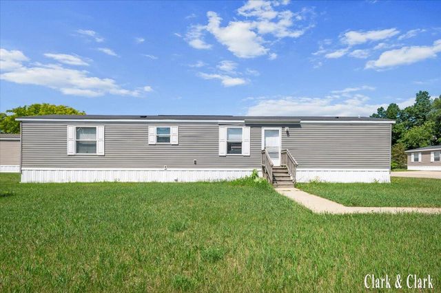 12739 Meadow Drive, Wayland, MI 49348
