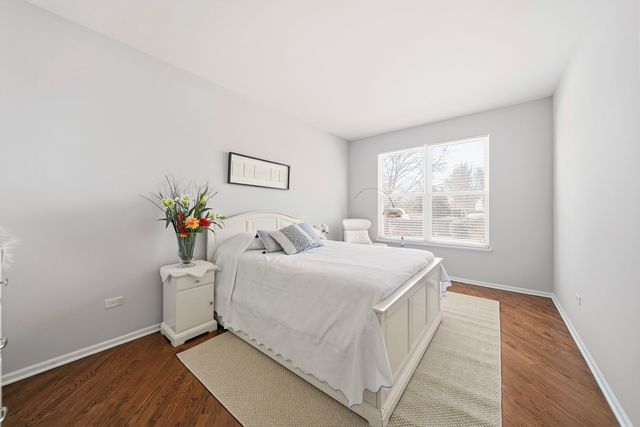 305 Chick Evans Street, Bolingbrook, IL 60490