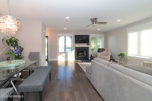 41 Tower Hill Drive, Red Bank, NJ 07701