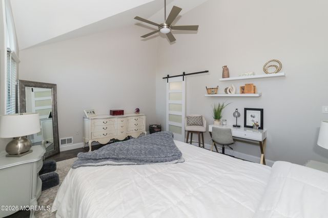 41 Tower Hill Drive, Red Bank, NJ 07701