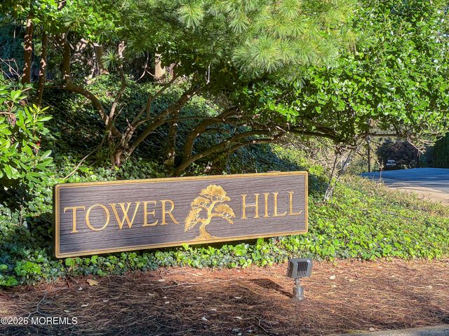 41 Tower Hill Drive, Red Bank, NJ 07701