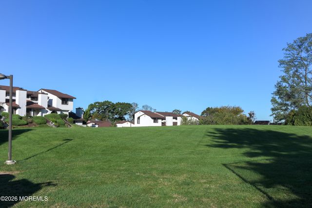 41 Tower Hill Drive, Red Bank, NJ 07701
