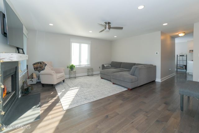 41 Tower Hill Drive, Red Bank, NJ 07701