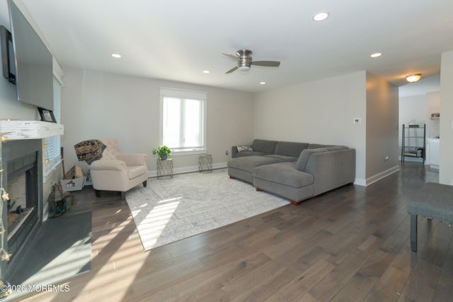 41 Tower Hill Drive, Red Bank, NJ 07701