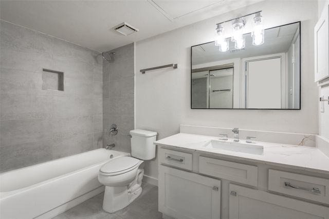 5550 Spring Valley Road D31, Dallas, TX 75254