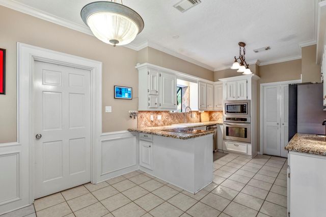 407 Champion Lake Drive, Spring, TX 77380