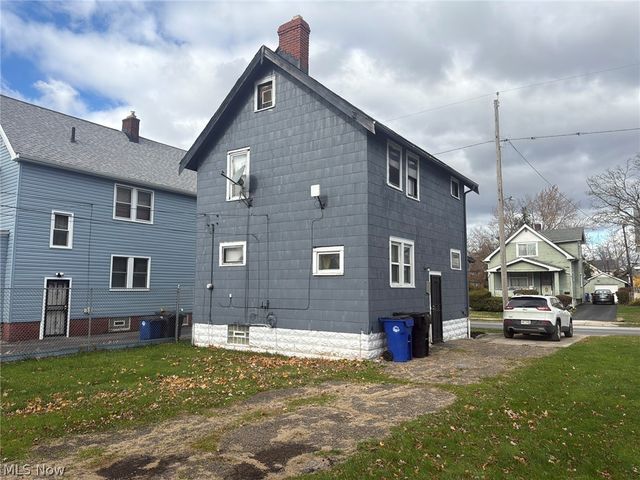 12816 Dove Avenue, Cleveland, OH 44105