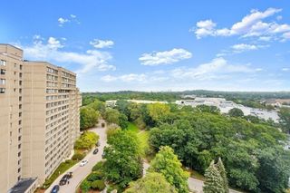 250 Hammond Pond Parkway 1205N, Newton, MA 02467