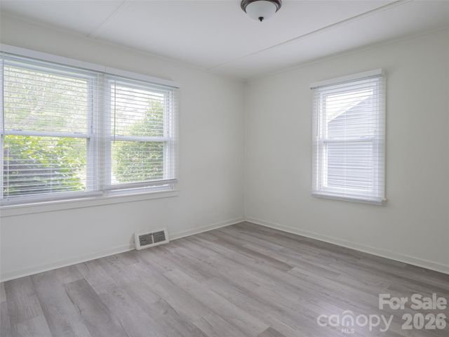 20 Baldwin Street, Asheville, NC 28803