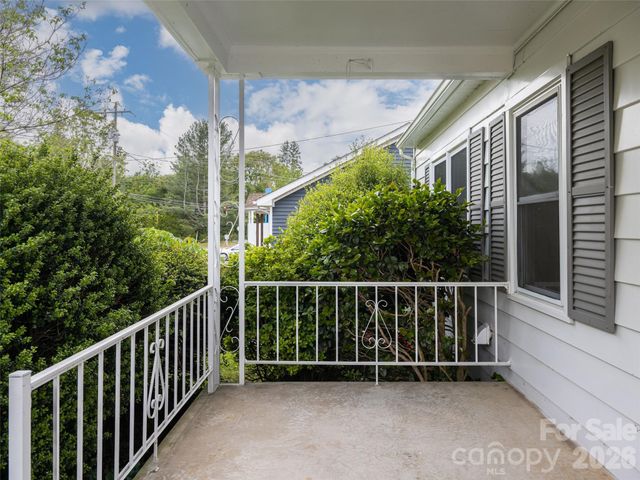 20 Baldwin Street, Asheville, NC 28803