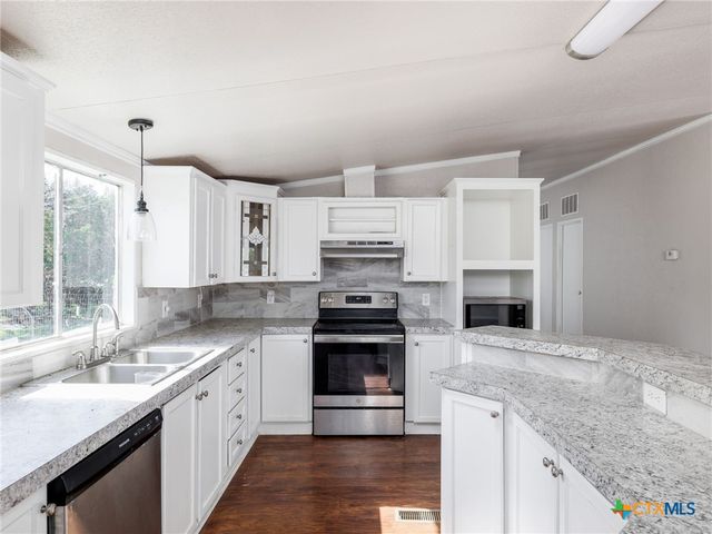 2831 Mulberry Drive, Kempner, TX 76539