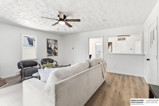 120 E Hudspith Street, Valley, NE 68064