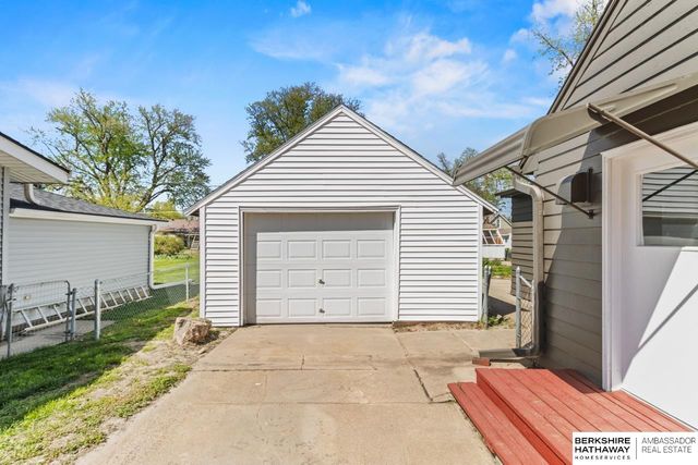 120 E Hudspith Street, Valley, NE 68064