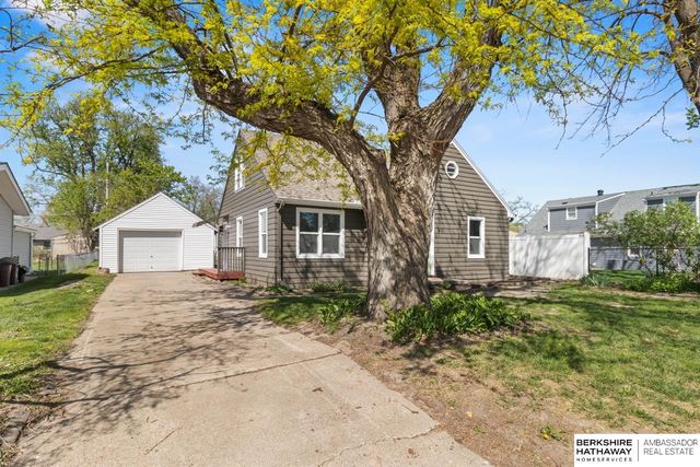 120 E Hudspith Street, Valley, NE 68064