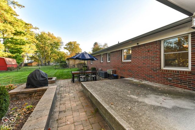 7229 Avalon Trail Court, Indianapolis, IN 46250