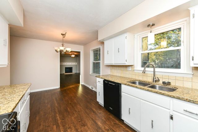 7229 Avalon Trail Court, Indianapolis, IN 46250