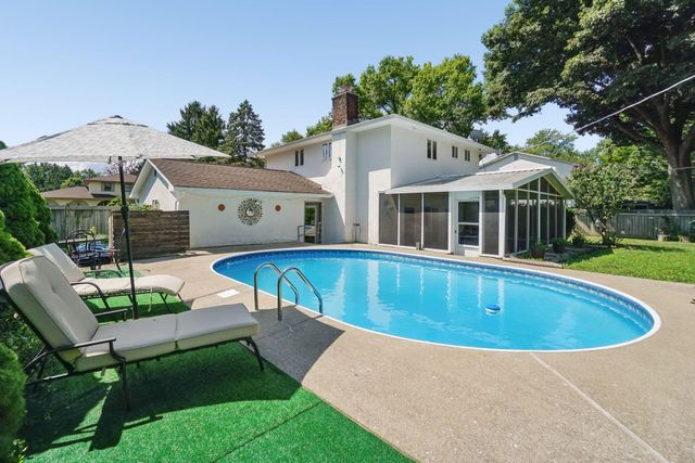 9622 Grandview Avenue, Pickerington, OH 43147
