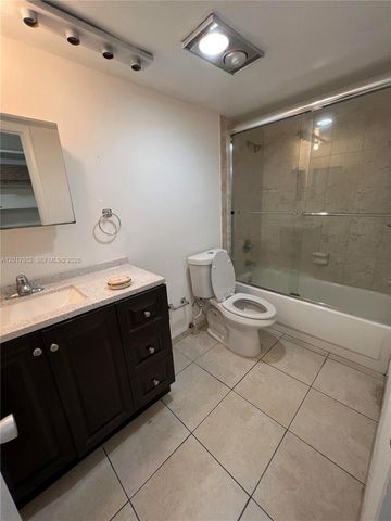 5501 SW 77th Ct 204C, Miami, FL 33155