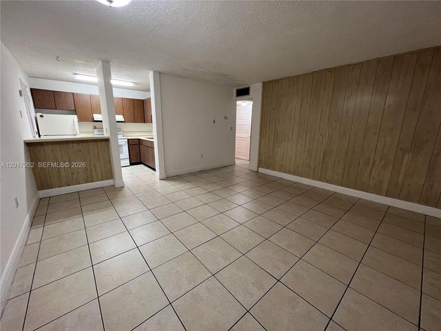 5501 SW 77th Ct 204C, Miami, FL 33155