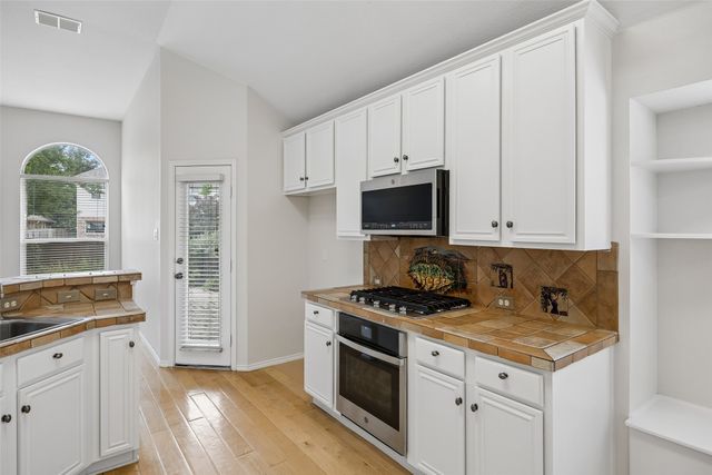 2037 Saint Ives Drive, Allen, TX 75013