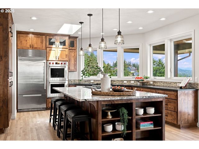 1929 N 10TH St, Washougal, WA 98671