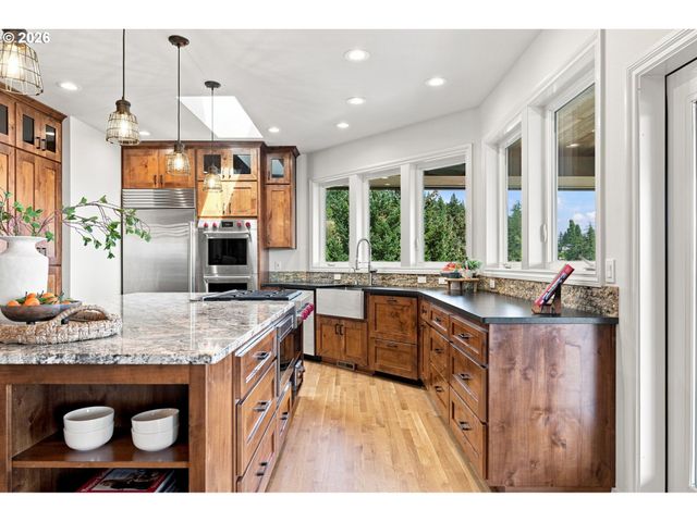 1929 N 10TH St, Washougal, WA 98671