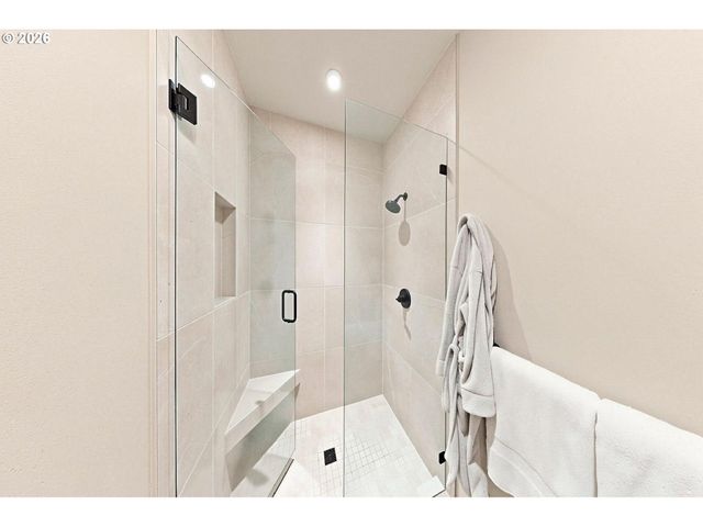 1929 N 10TH St, Washougal, WA 98671