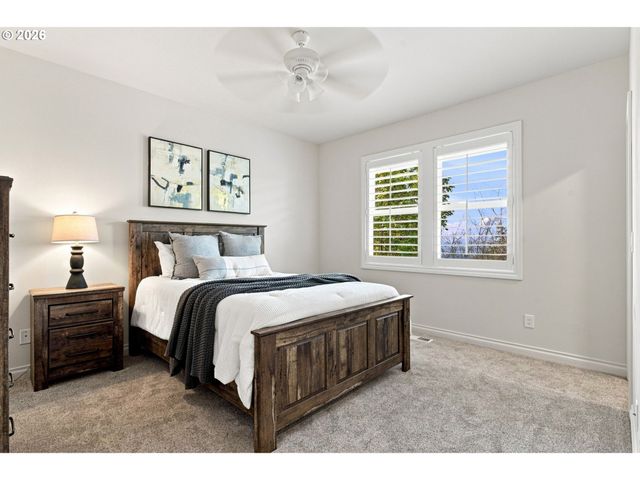 1929 N 10TH St, Washougal, WA 98671